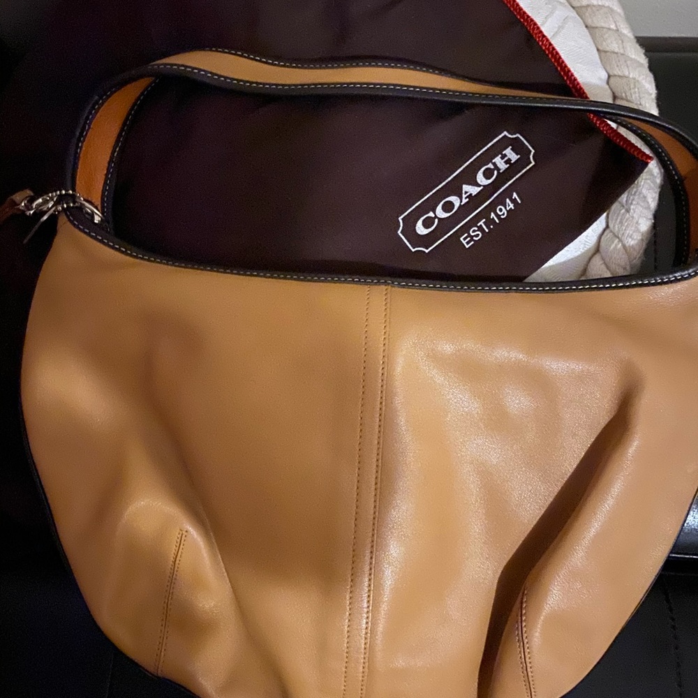 Couch Shoulder Bag